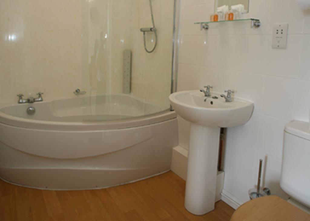 Cliff Head Hotel Carlyon Bay Habitación foto