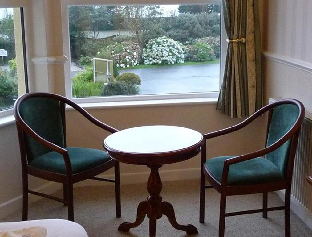 Cliff Head Hotel Carlyon Bay Habitación foto